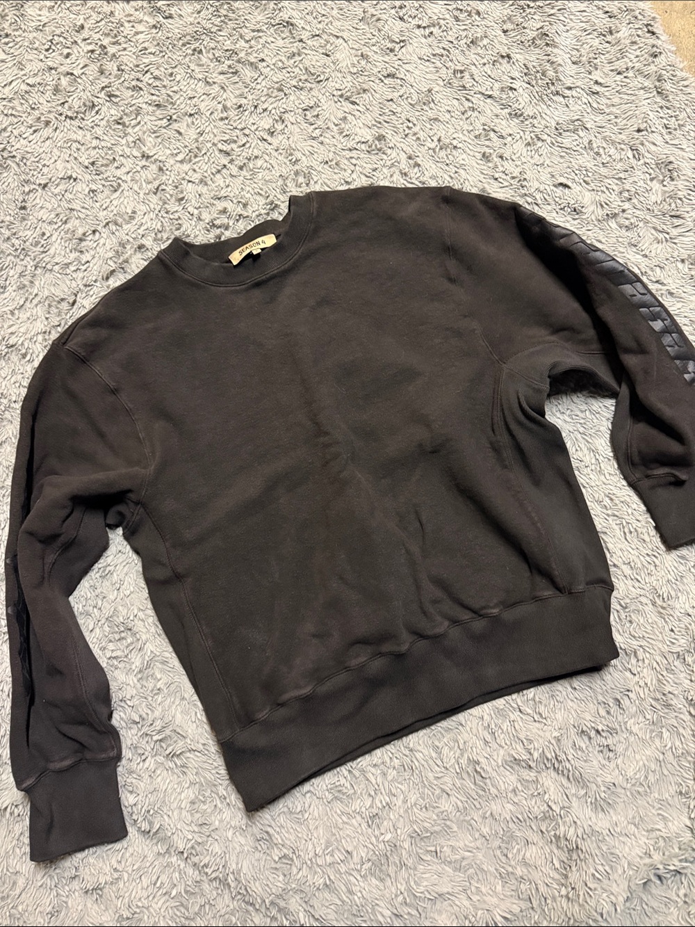 Yeezy Men's Black Crewneck Sweater - Classic Casual Pullover Season 4